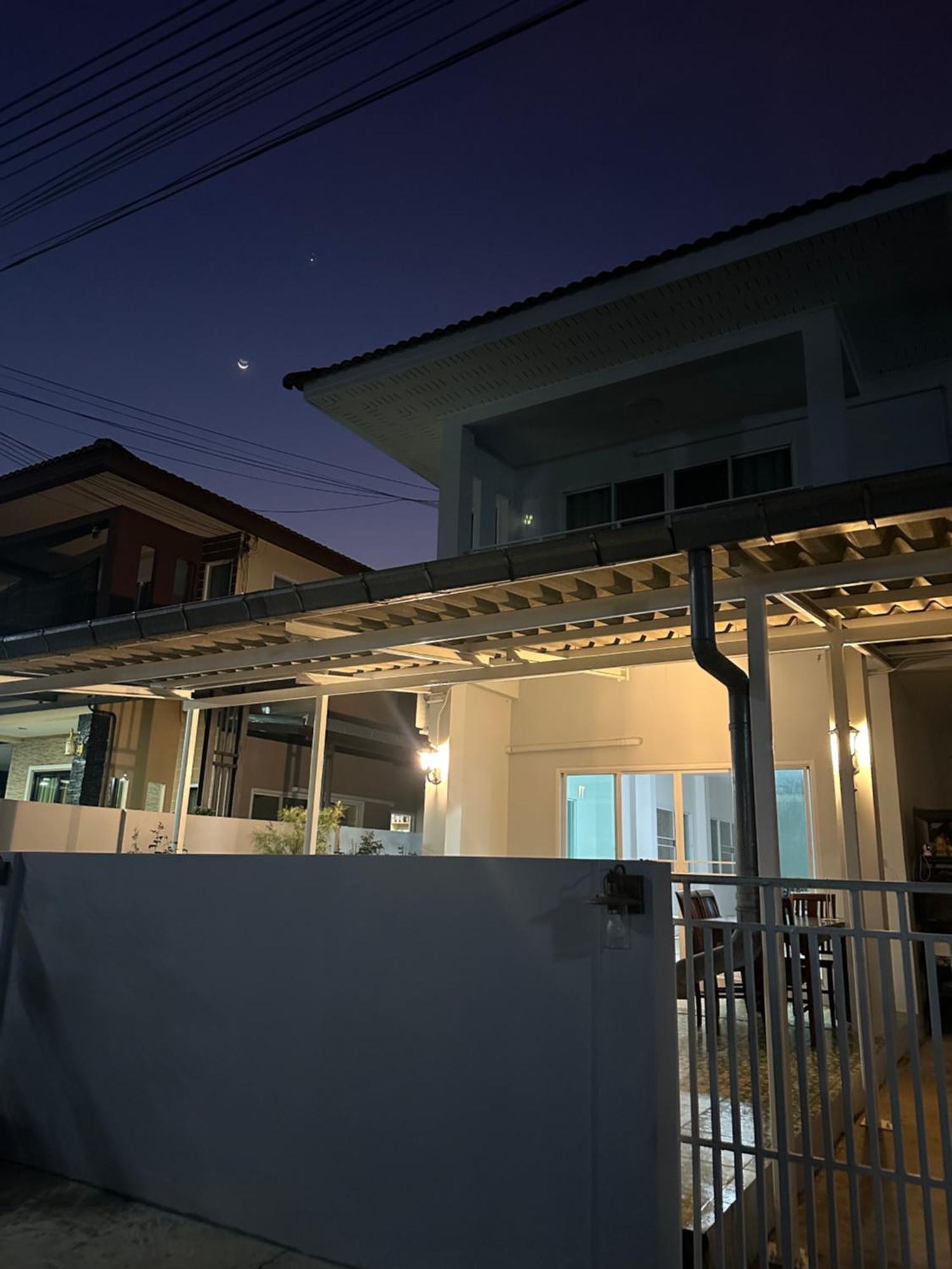White Haven - Homestay For Ladies, Couple, Family チャンタブリー エクステリア 写真
